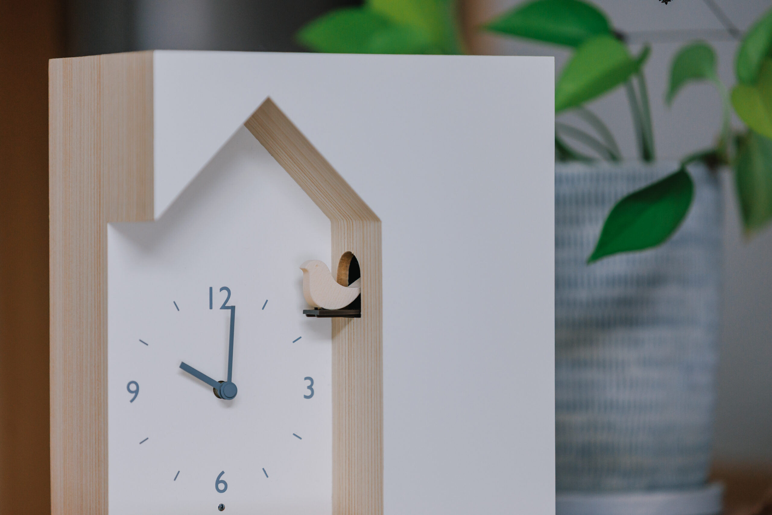すこしずつ「間違っている」鳩時計 | 新潟県新潟市［住まいと暮らしの
